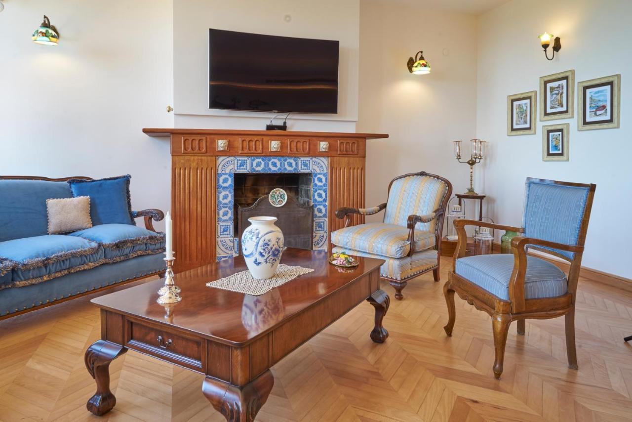Villa Taraca Alacati Romantik Otel (Adults Only) Ngoại thất bức ảnh