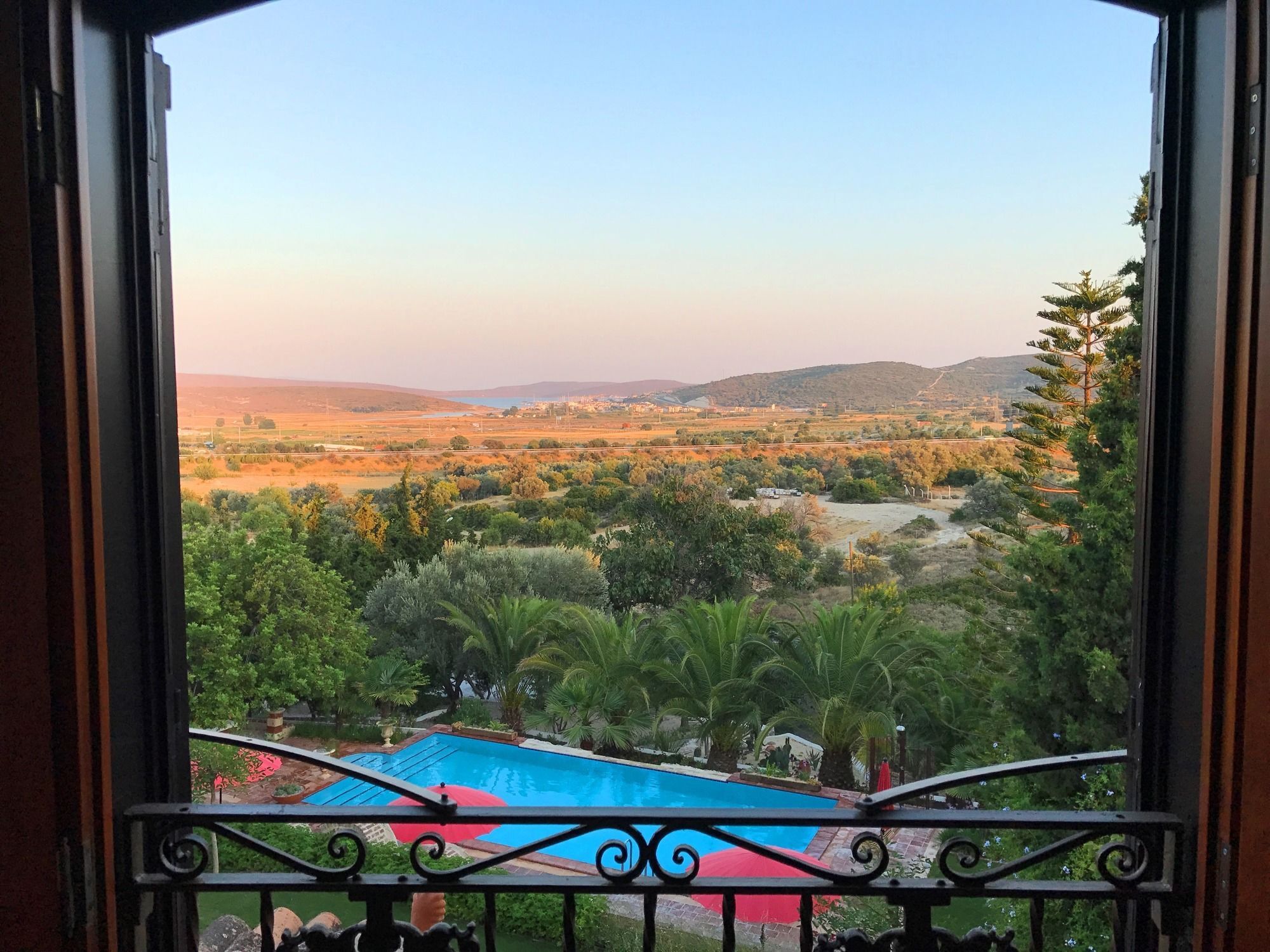 Villa Taraca Alacati Romantik Otel (Adults Only) Ngoại thất bức ảnh