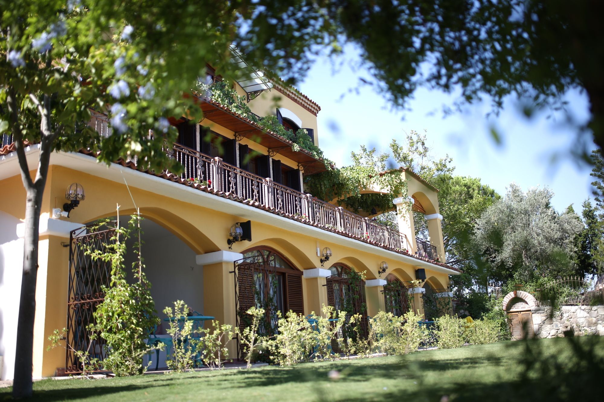 Villa Taraca Alacati Romantik Otel (Adults Only) Ngoại thất bức ảnh